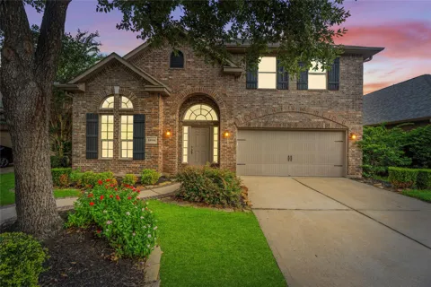 18906 Cove Pointe Drive