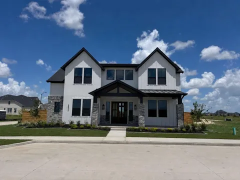 4822 Sunrise Avenue