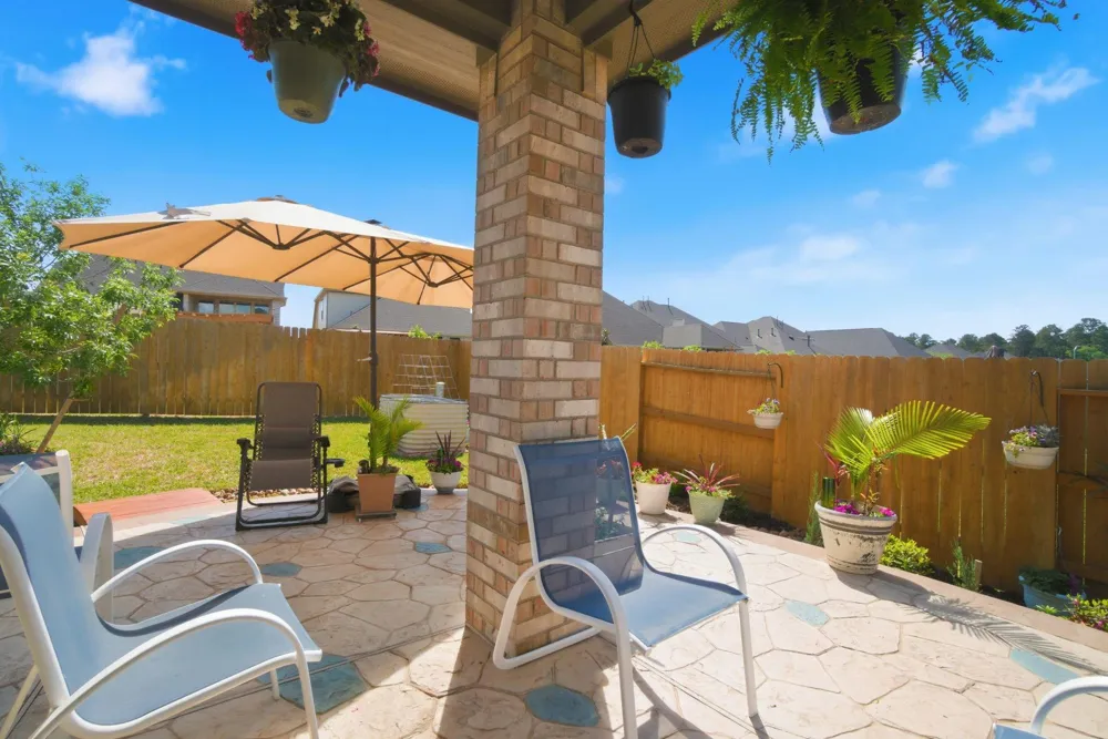 1409 Northwood Bluff Lane Pinehurst, TX 77362