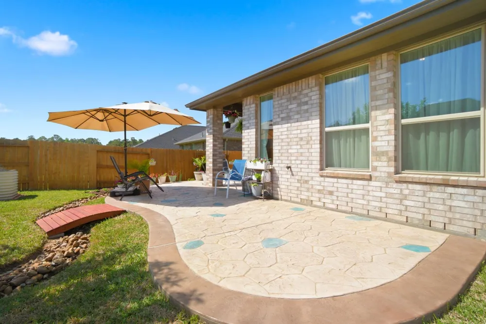 1409 Northwood Bluff Lane Pinehurst, TX 77362