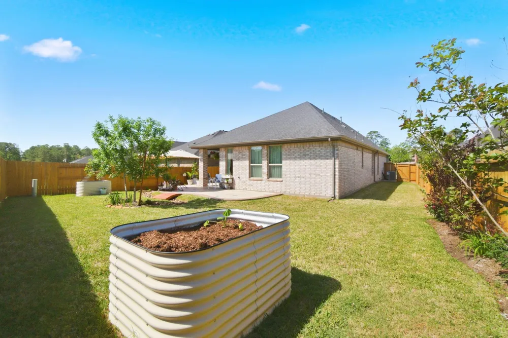 1409 Northwood Bluff Lane Pinehurst, TX 77362