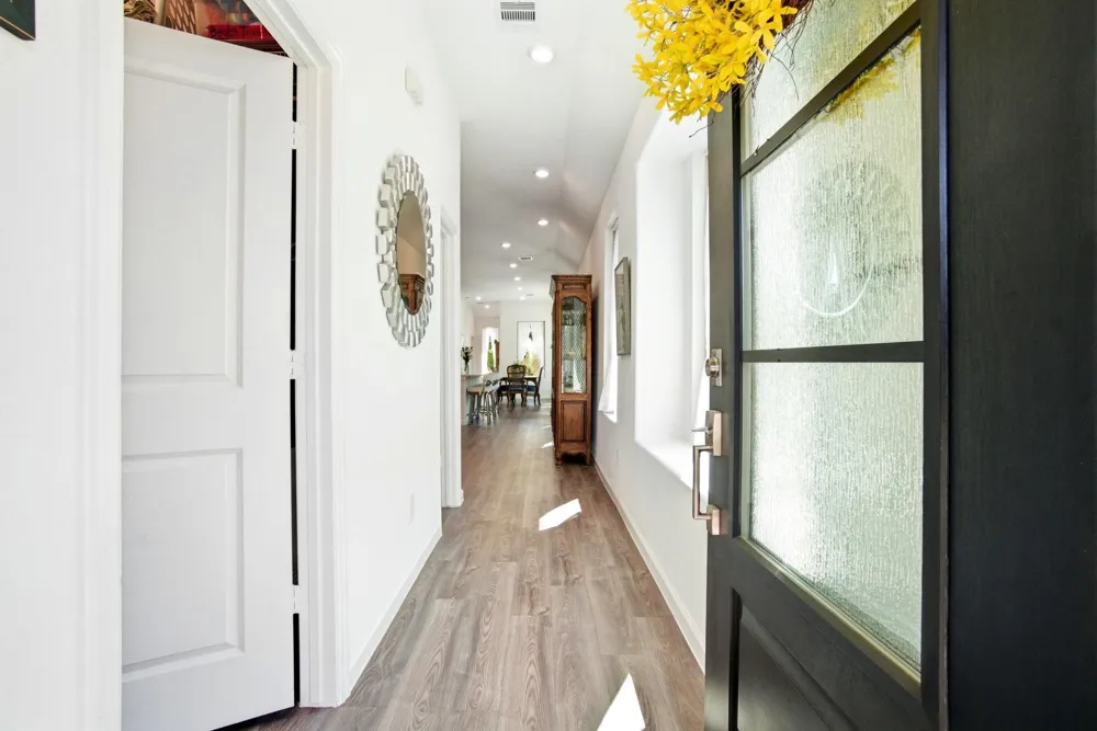 1409 Northwood Bluff Lane Pinehurst, TX 77362