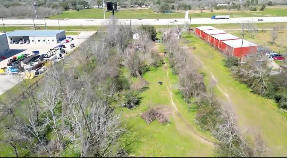 3611 10th Street Brookshire, TX 77423