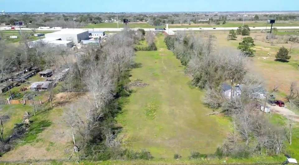 3611 10th Street Brookshire, TX 77423