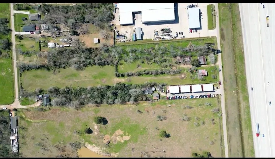 3611 10th Street Brookshire, TX 77423