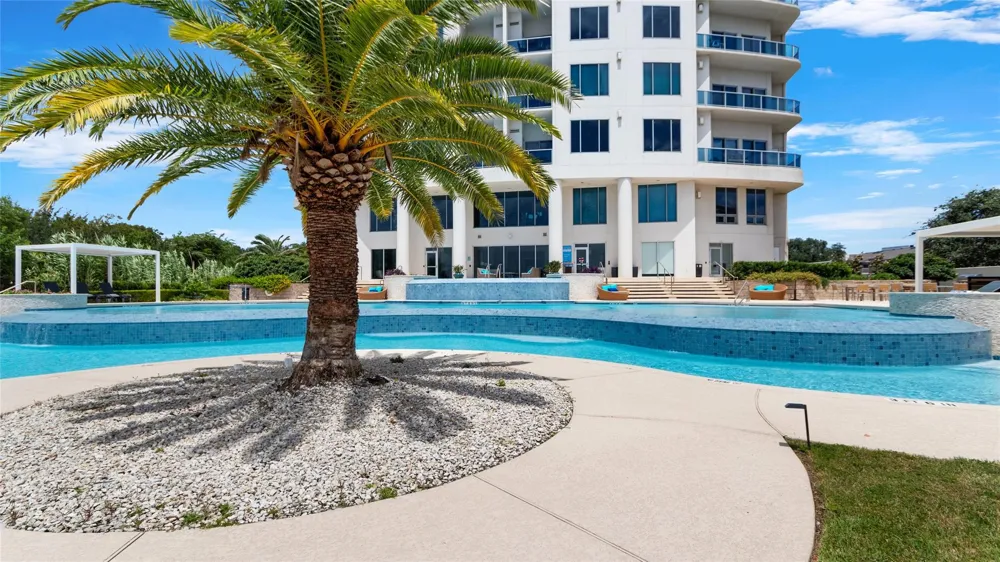 4821 E Nasa Parkway #11SW Seabrook, TX 77586