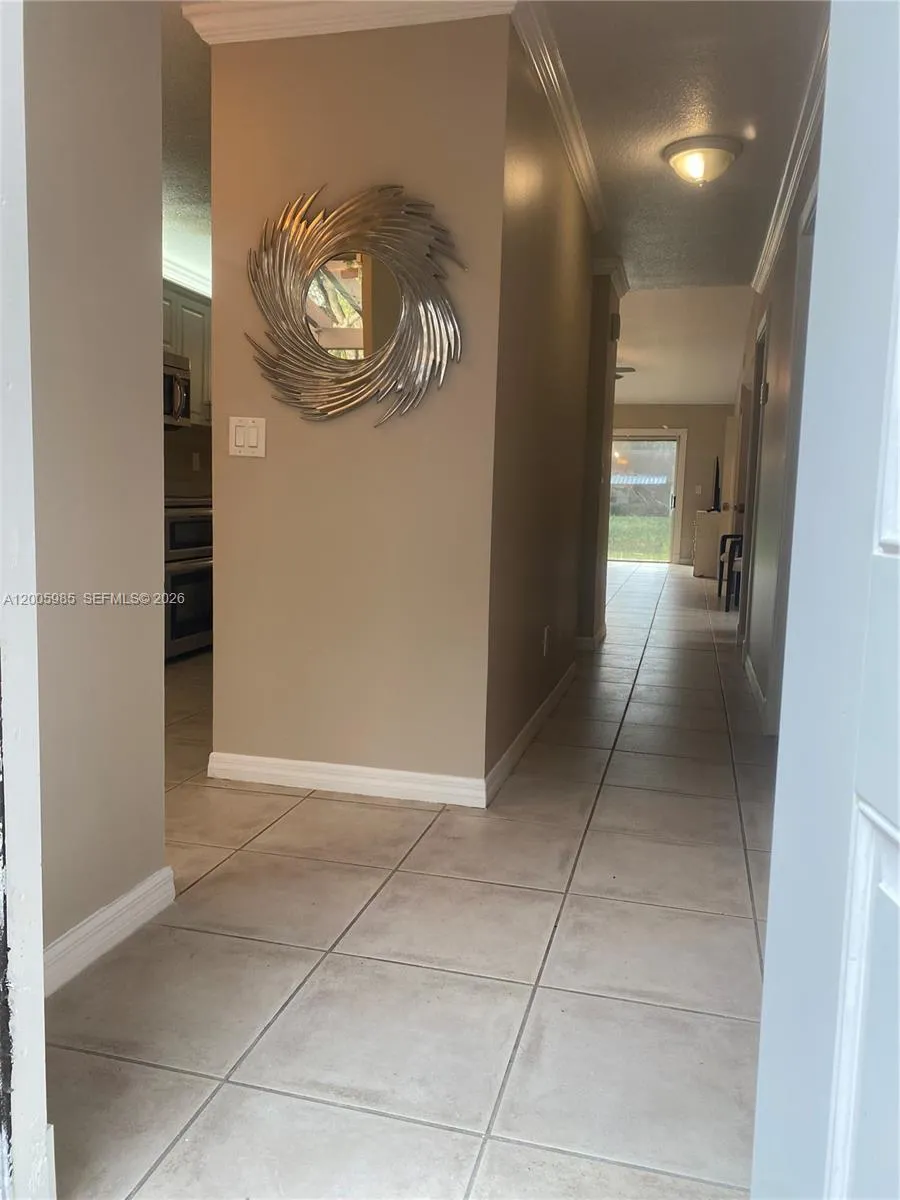 803 SW 119th Way Davie, FL 33325