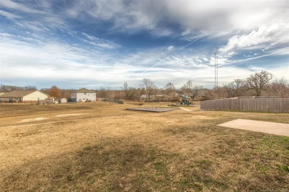 8693 S 262nd EastAvenue Broken Arrow, OK 74014