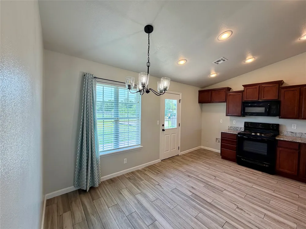 8693 S 262nd EastAvenue Broken Arrow, OK 74014