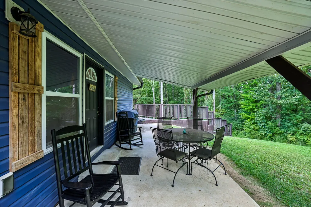432 Parker Ln Bradyville, TN 37026