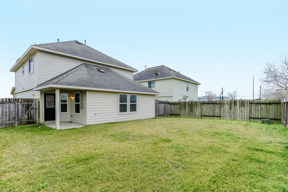 11418 El Diamante Drive Houston, TX 77048