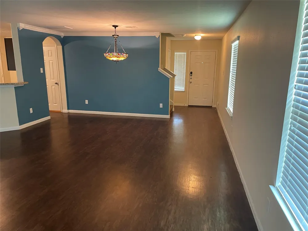 11418 El Diamante Drive Houston, TX 77048