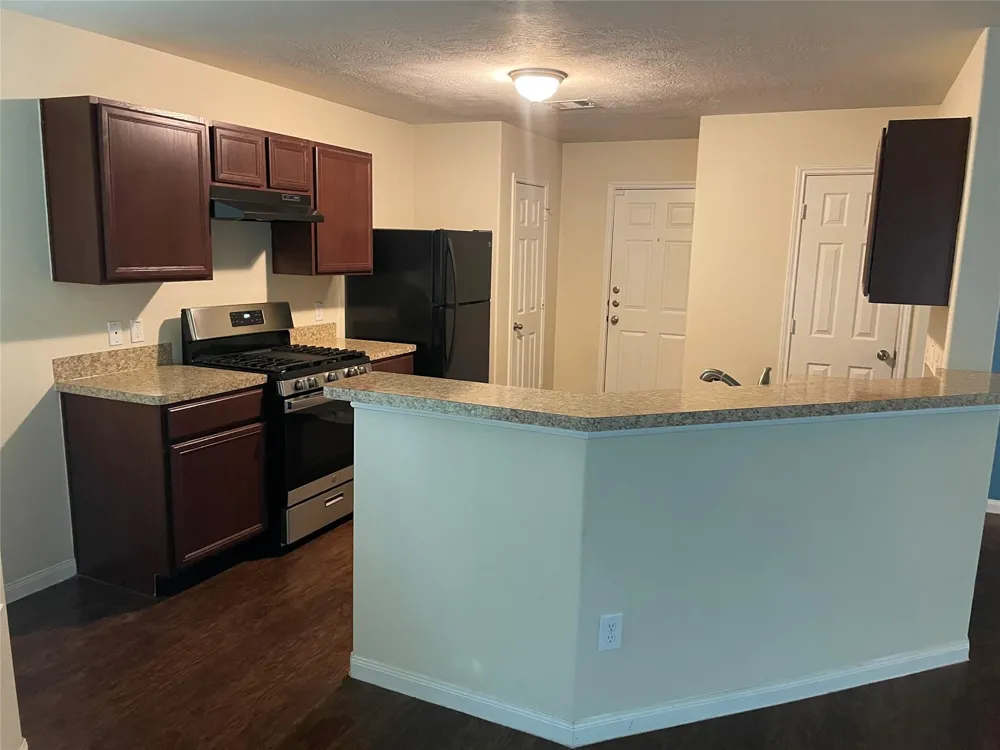11418 El Diamante Drive Houston, TX 77048