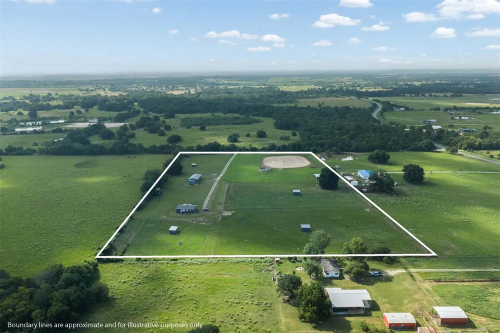 11043 County Road 336 Caldwell, TX 77836