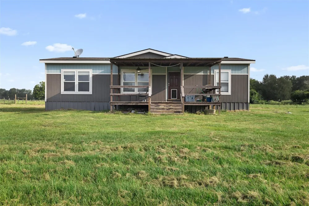 11043 County Road 336 Caldwell, TX 77836