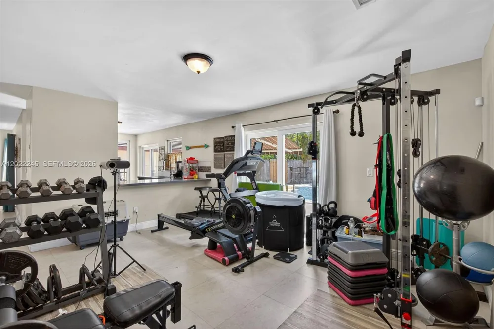 15530 SW 59th St Miami, FL 33193