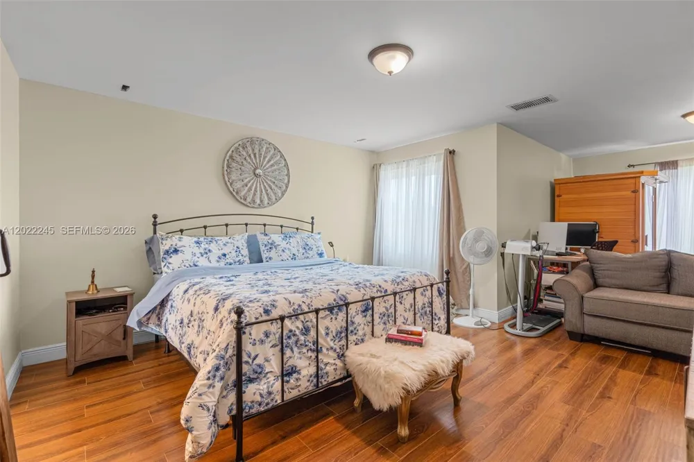 15530 SW 59th St Miami, FL 33193