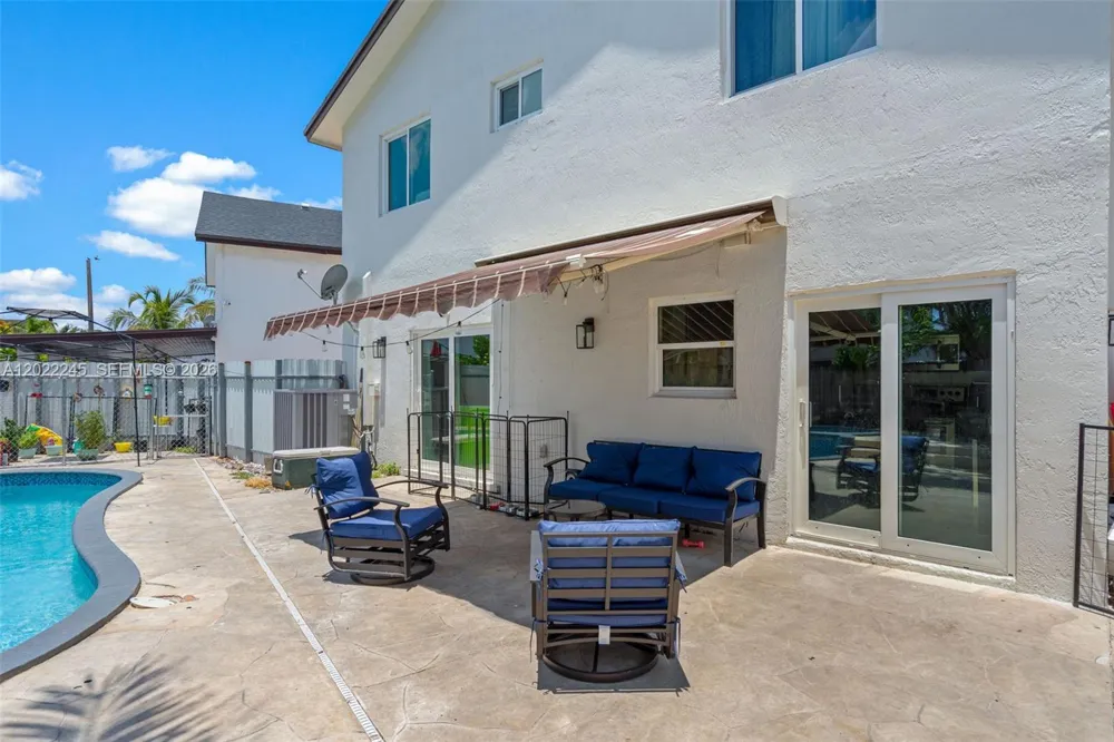 15530 SW 59th St Miami, FL 33193