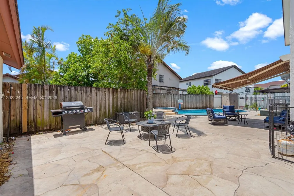 15530 SW 59th St Miami, FL 33193