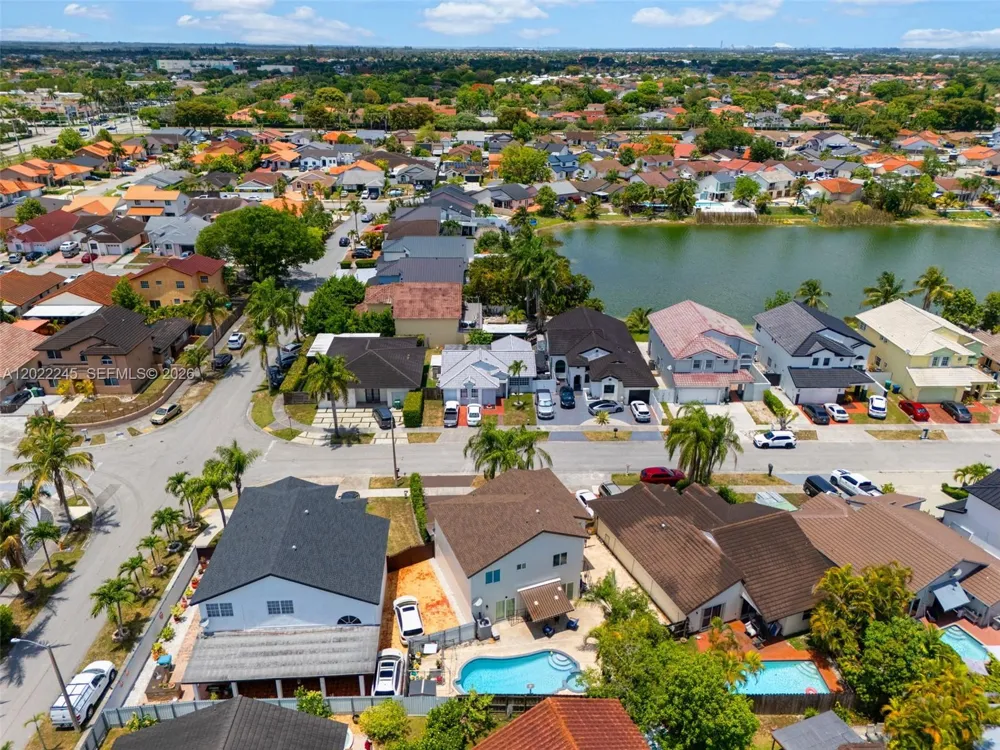 15530 SW 59th St Miami, FL 33193