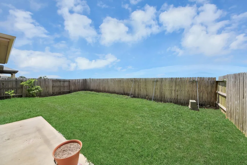 1270 Glendora Drive Rosharon, TX 77583