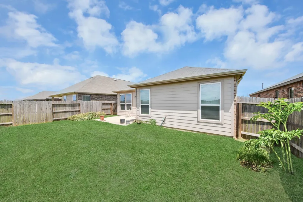 1270 Glendora Drive Rosharon, TX 77583