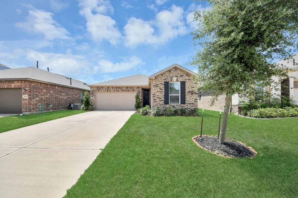 1270 Glendora Drive Rosharon, TX 77583