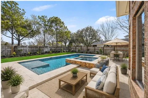 3903 Bell Hollow Lane