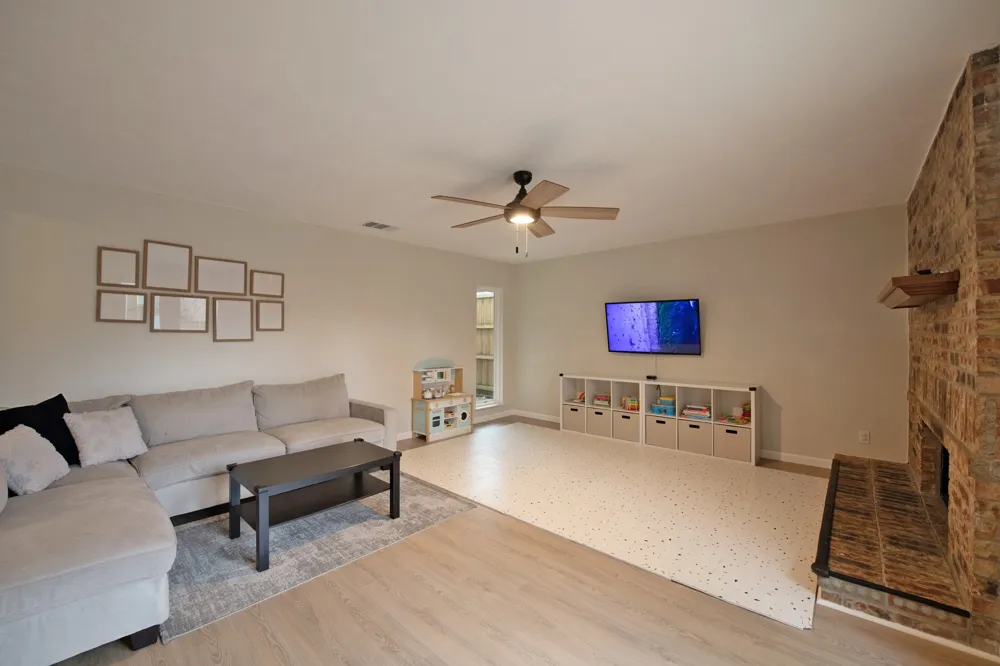 9322 Shipman Street Rowlett, TX 75088