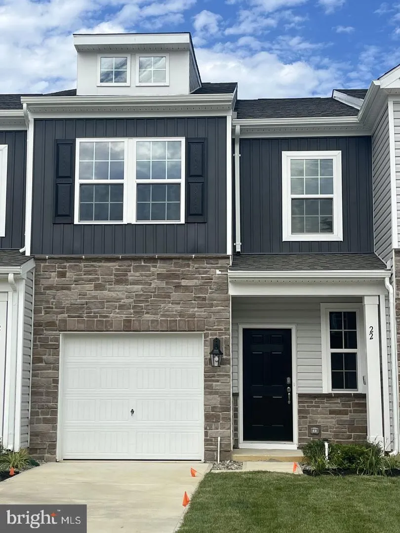 22 WHALER DRIVE Runnemede, NJ 08078