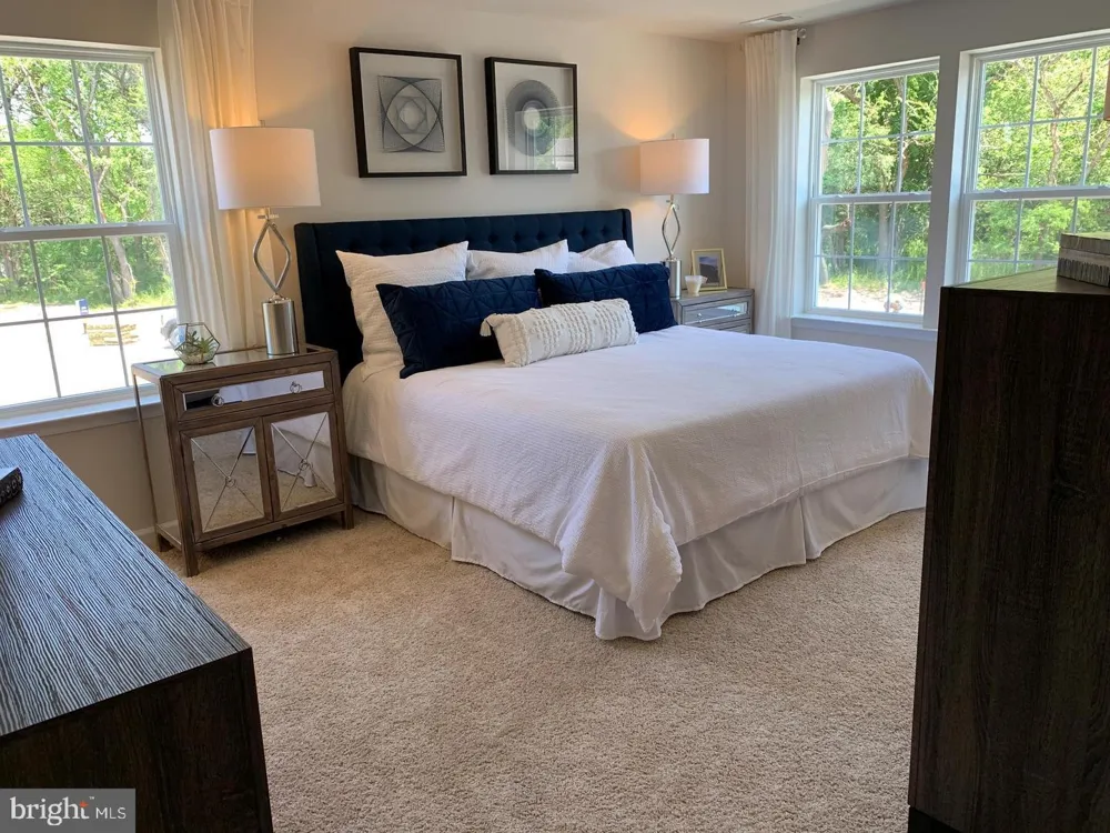 22 WHALER DRIVE Runnemede, NJ 08078