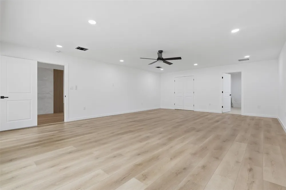 4829 Willowbend Boulevard Houston, TX 77035
