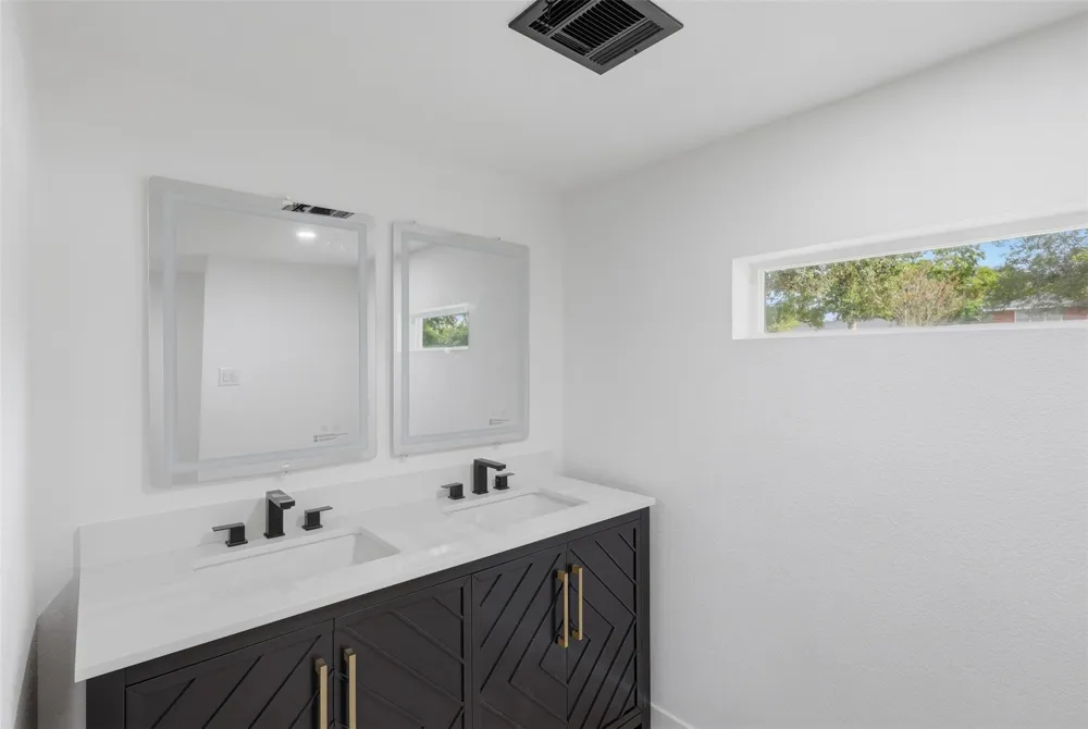 4829 Willowbend Boulevard Houston, TX 77035