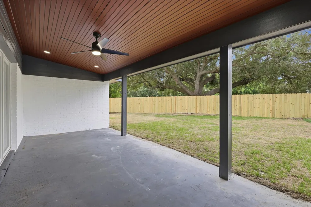 4829 Willowbend Boulevard Houston, TX 77035