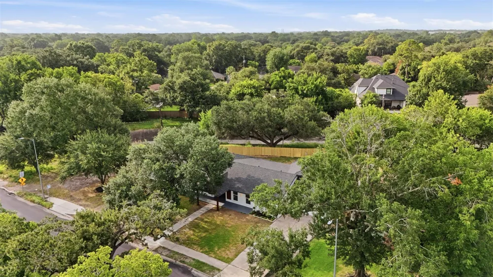4829 Willowbend Boulevard Houston, TX 77035