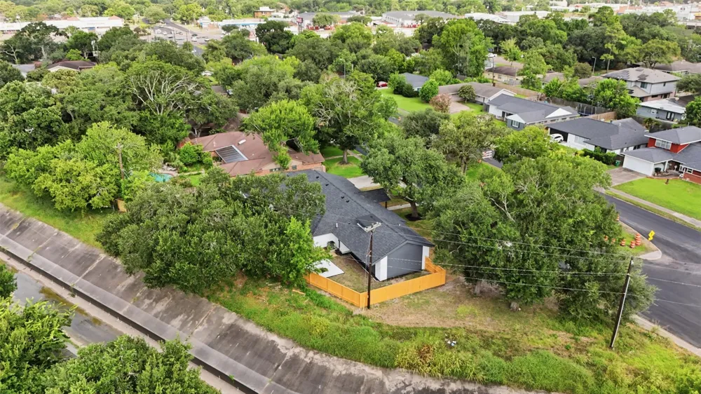 4829 Willowbend Boulevard Houston, TX 77035