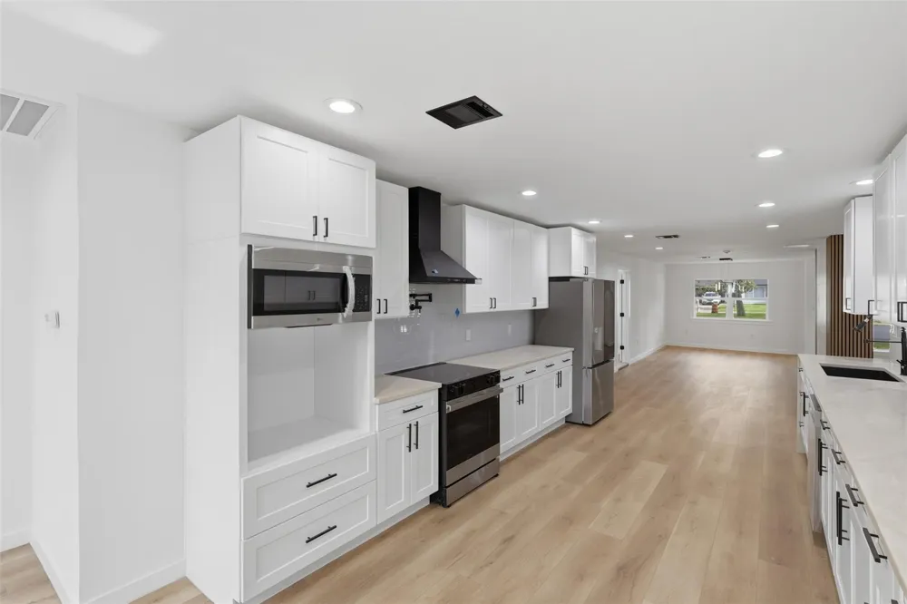 4829 Willowbend Boulevard Houston, TX 77035