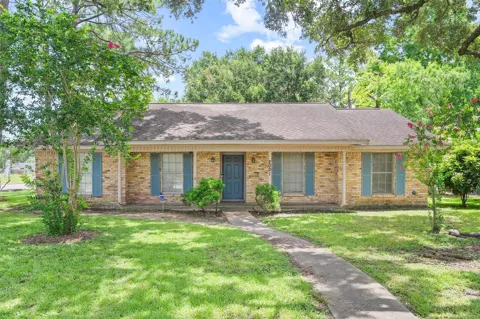 2001 Lamar Drive