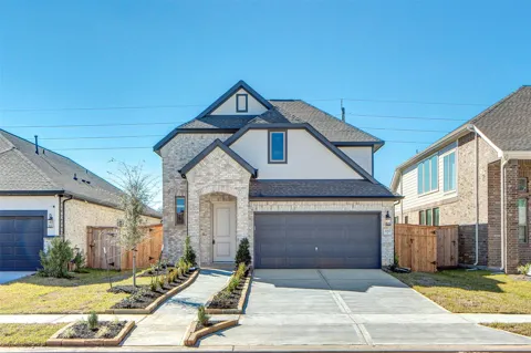 1915 Meadow Trail Drive