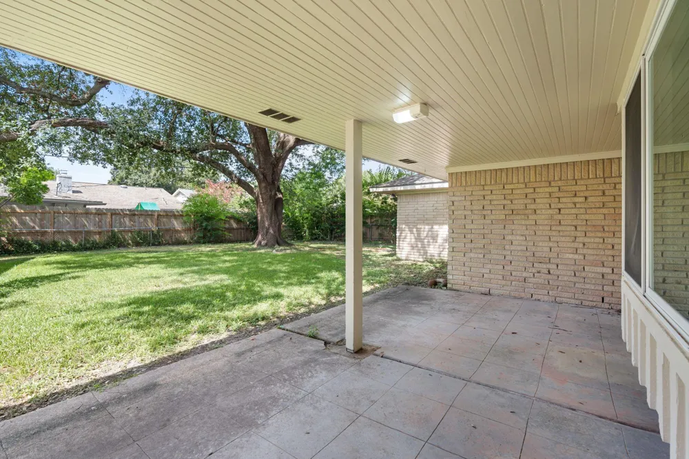 5730 Rutherglenn Drive Houston, TX 77096