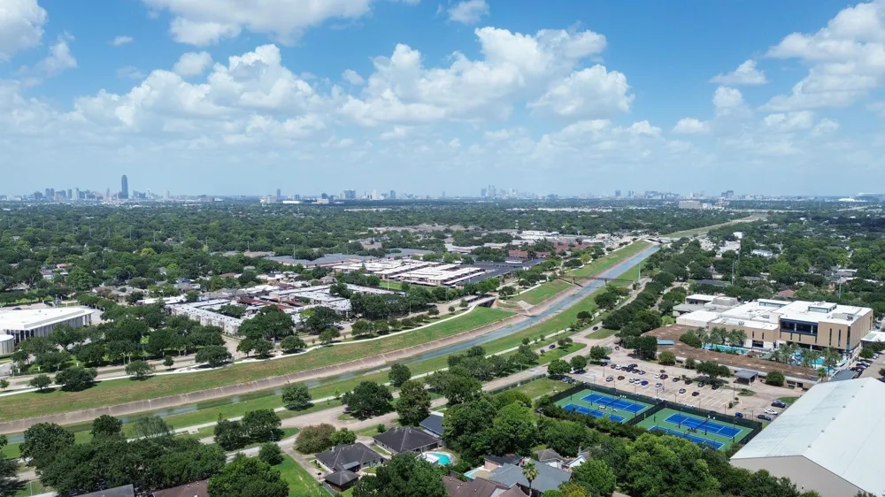 5730 Rutherglenn Drive Houston, TX 77096
