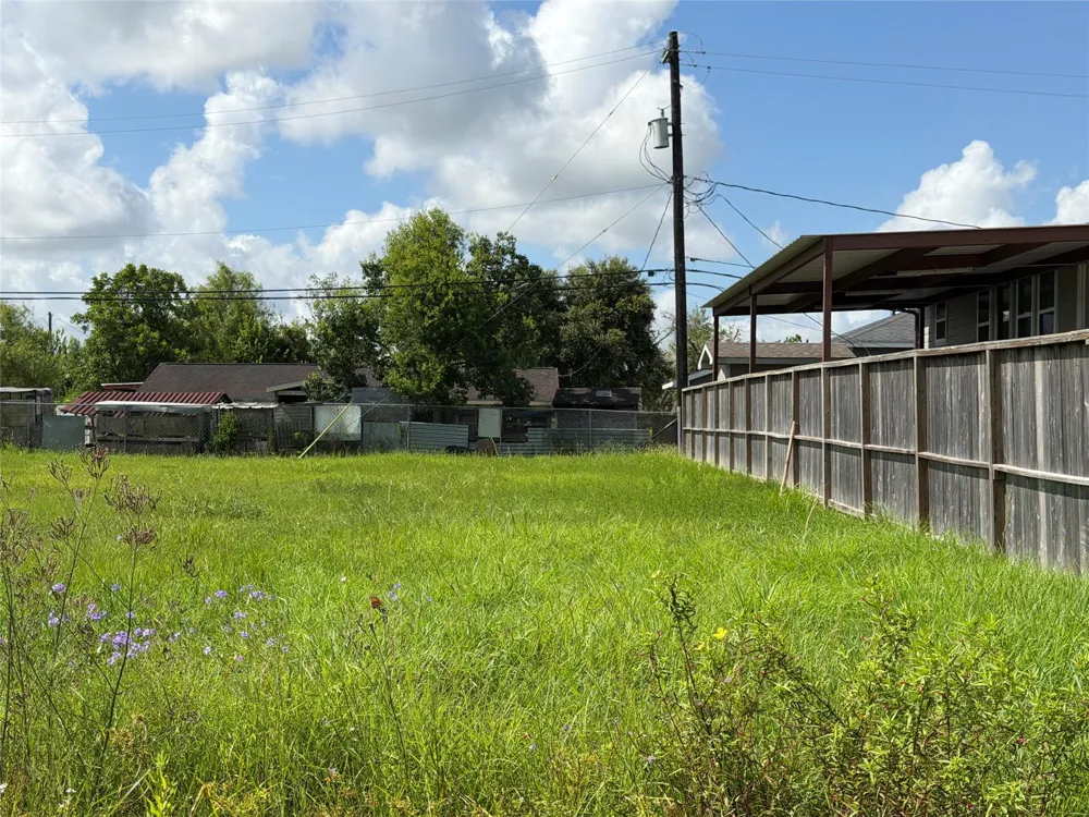 4950 Almeda School Road Rosharon, TX 77583