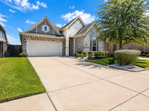 2414 Manor Valley Lane