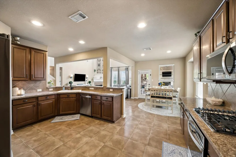 6102 Timbermoss Court League City, TX 77573