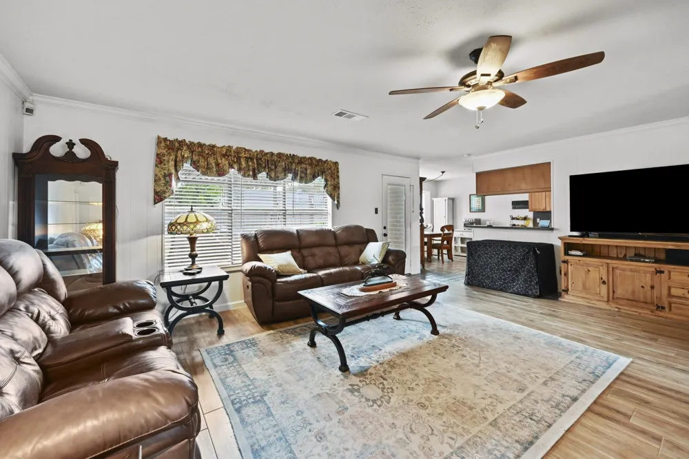 13823 Wickersham Lane Houston, TX 77077