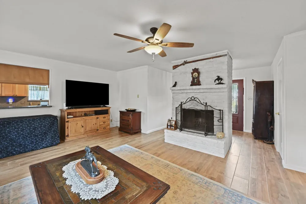 13823 Wickersham Lane Houston, TX 77077