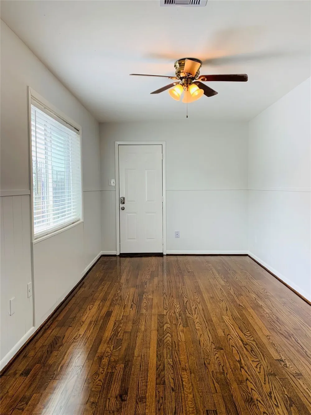 2221 Blodgett Street Houston, TX 77004