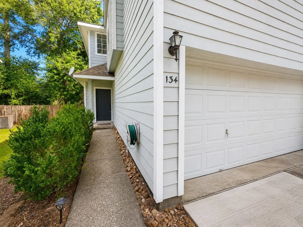 134 Camellia Grove Circle The Woodlands, TX 77382
