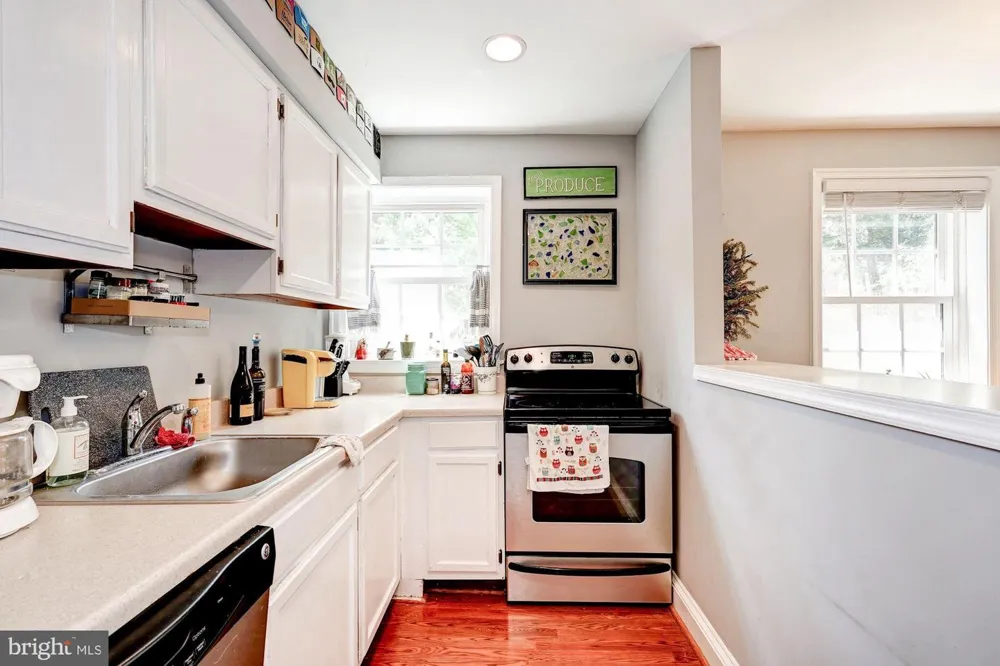 2908 13TH RD S #1 Arlington, VA 22204