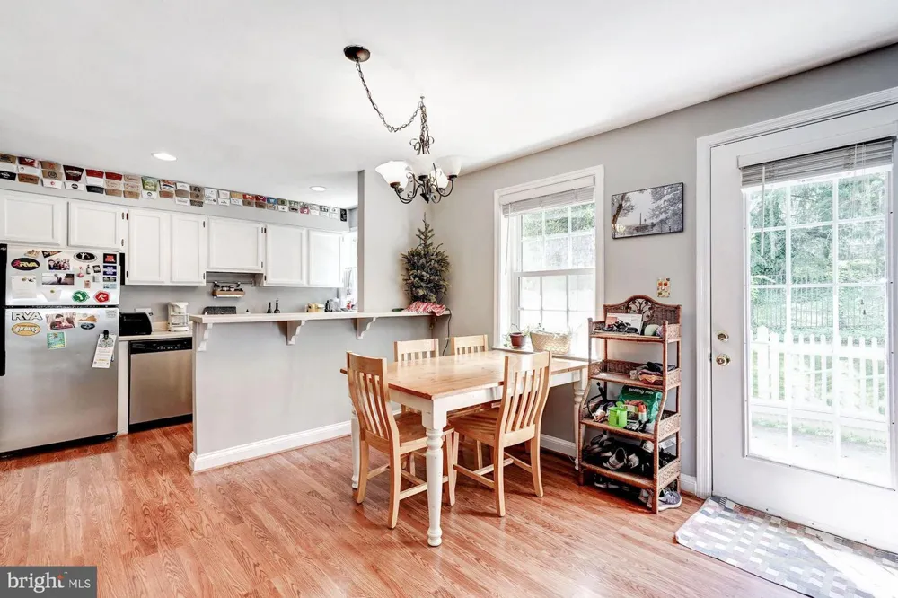 2908 13TH RD S #1 Arlington, VA 22204